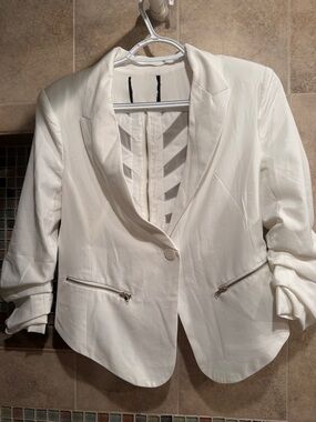 Women's Cream Single-Button Blazer Jacket